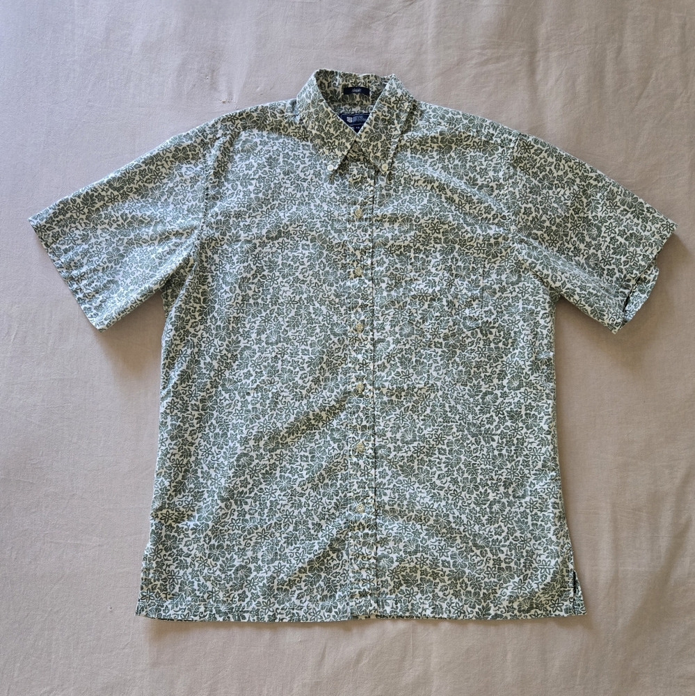 Reyn Spooner Classic Hawaiian Print Shirt, EUC - Medium